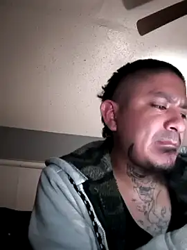 Snapshot of Burrrucecold00 chatting on 02/25/25, 10:15 Burrrucecold00 online show from 02/25/25, 10:15