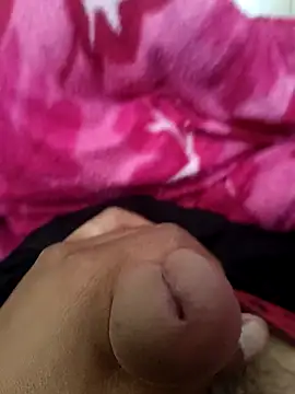 Snapshot of motuuu69 chatting on 03/20/25, 10:10 motuuu69 online show from 03/20/25, 10:10