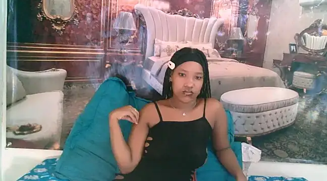 Snapshot of EroticSexyPrada chatting on 01/17/25, 11:49 EroticSexyPrada online show from 01/17/25, 11:49