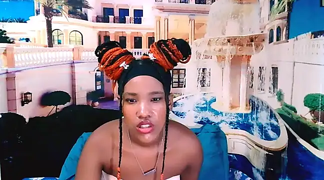 Snapshot of EroticSexyPrada chatting on 01/21/25, 12:39 EroticSexyPrada online show from 01/21/25, 12:39