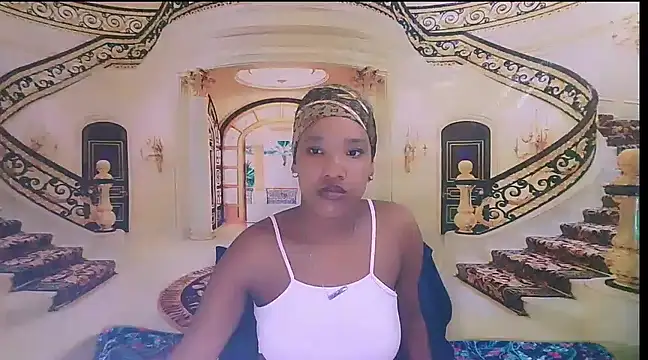 Snapshot of EroticSexyPrada chatting on 02/01/25, 06:51 EroticSexyPrada online show from 02/01/25, 06:51