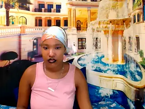 Snapshot of EroticSexyPrada chatting on 02/03/25, 09:19 EroticSexyPrada online show from 02/03/25, 09:19