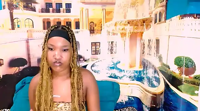 Snapshot of EroticSexyPrada chatting on 02/17/25, 08:52 EroticSexyPrada online show from 02/17/25, 08:52