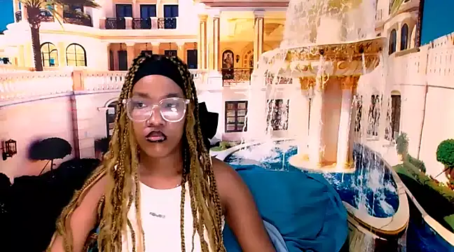 Snapshot of EroticSexyPrada chatting on 02/18/25, 05:31 EroticSexyPrada online show from 02/18/25, 05:31