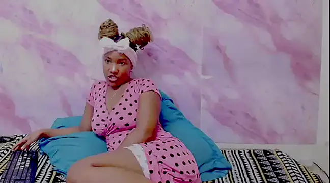 Snapshot of EroticSexyPrada chatting on 02/21/25, 08:49 EroticSexyPrada online show from 02/21/25, 08:49