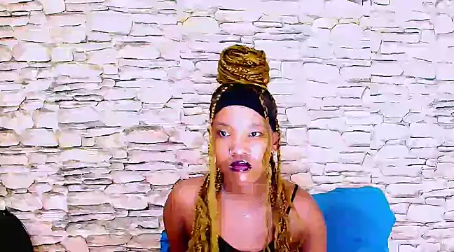 Snapshot of EroticSexyPrada chatting on 02/27/25, 04:41 EroticSexyPrada online show from 02/27/25, 04:41