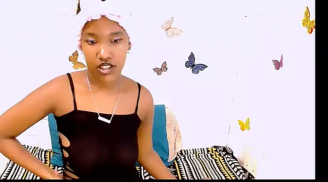 Snapshot of EroticSexyPrada chatting on 03/06/25, 07:54 EroticSexyPrada online show from 03/06/25, 07:54