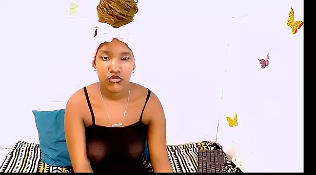 Snapshot of EroticSexyPrada chatting on 03/06/25, 10:58 EroticSexyPrada online show from 03/06/25, 10:58