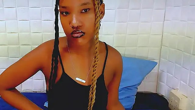 Snapshot of EroticSexyPrada chatting on 03/22/25, 04:58 EroticSexyPrada online show from 03/22/25, 04:58