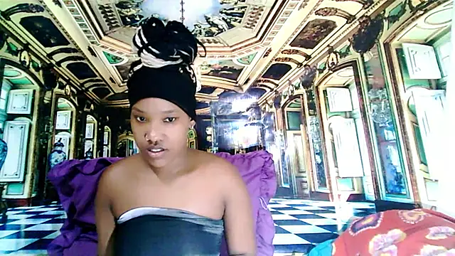 Snapshot of EroticSexyPrada chatting on 01/31/26, 07:11 EroticSexyPrada online show from 01/31/26, 07:11