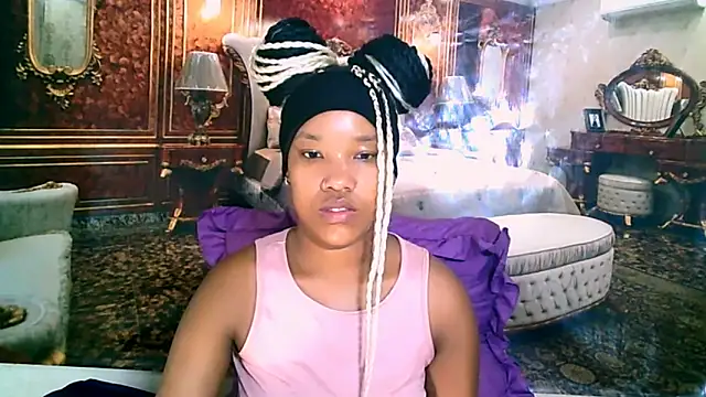 Snapshot of EroticSexyPrada chatting on 02/03/26, 06:40 EroticSexyPrada online show from 02/03/26, 06:40