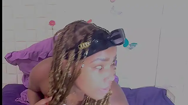 Snapshot of EroticSexyPrada chatting on 02/09/26, 05:50 EroticSexyPrada online show from 02/09/26, 05:50