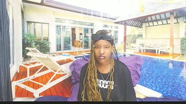 Snapshot of EroticSexyPrada chatting on 02/26/26, 06:34 EroticSexyPrada online show from 02/26/26, 06:34