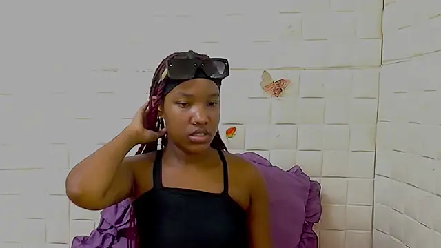 EroticSexyPrada online show from 03/16/26, 04:18