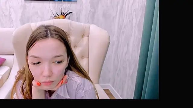 Snapshot of SusannJohnson chatting on 02/06/25, 01:10 SusannJohnson online show from 02/06/25, 01:10