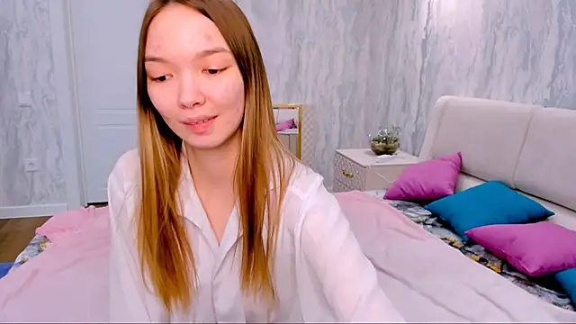 Snapshot of SusannJohnson chatting on 02/17/25, 06:09 SusannJohnson online show from 02/17/25, 06:09