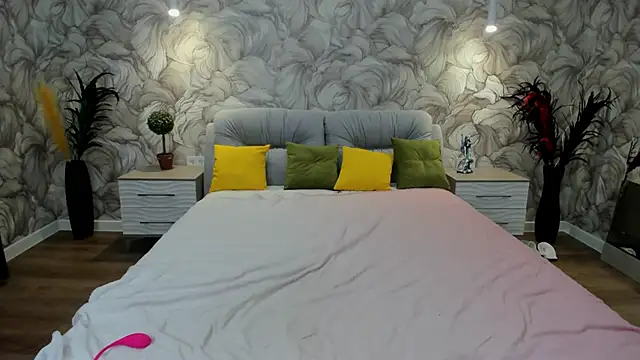 Snapshot of SusannJohnson chatting on 03/06/25, 02:18 SusannJohnson online show from 03/06/25, 02:18