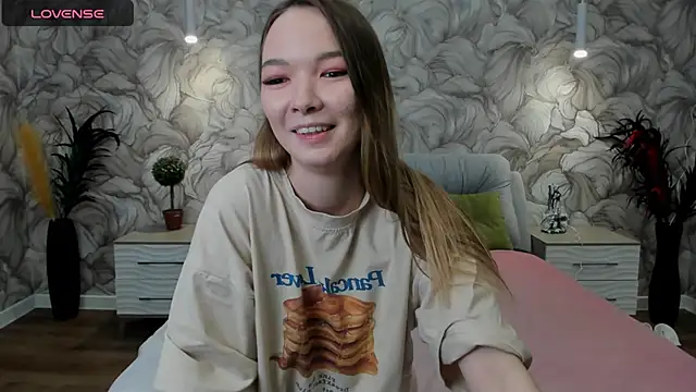 Snapshot of SusannJohnson chatting on 03/09/25, 03:22 SusannJohnson online show from 03/09/25, 03:22