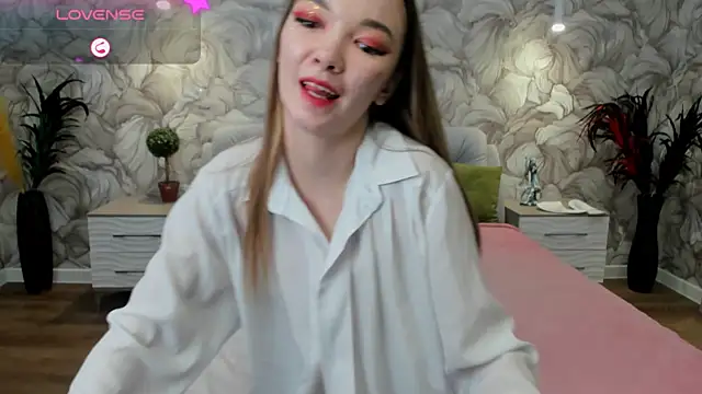 Snapshot of SusannJohnson chatting on 03/12/25, 02:34 SusannJohnson online show from 03/12/25, 02:34