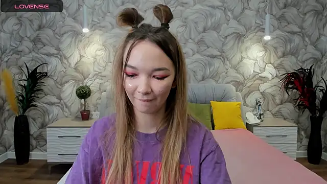 Snapshot of SusannJohnson chatting on 03/15/25, 03:07 SusannJohnson online show from 03/15/25, 03:07