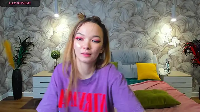 Snapshot of SusannJohnson chatting on 03/16/25, 03:04 SusannJohnson online show from 03/16/25, 03:04