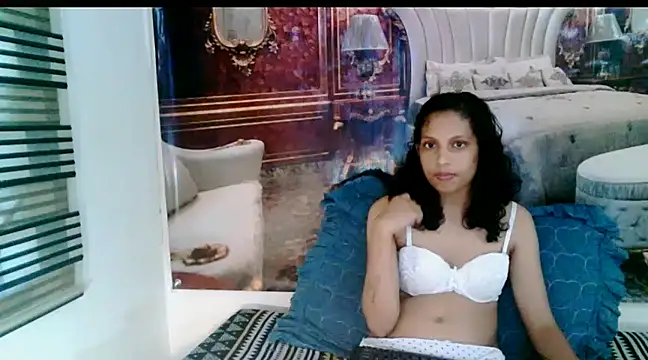 Snapshot of IndianDior69 chatting on 01/18/25, 12:47 IndianDior69 online show from 01/18/25, 12:47