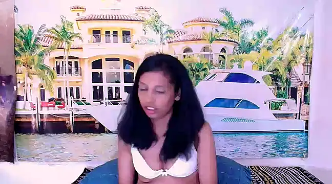 Snapshot of IndianDior69 chatting on 02/04/25, 12:00 IndianDior69 online show from 02/04/25, 12:00