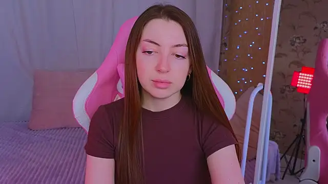 Ann moon   online show from 03/13/25, 02:01