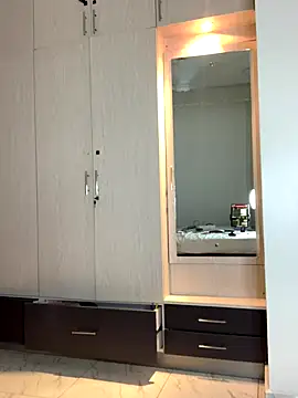 madell online show from 11/07/25, 06:24