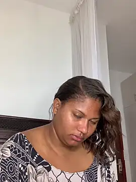 Snapshot of madell chatting on 01/06/26, 05:00 madell online show from 01/06/26, 05:00