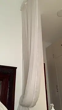 Snapshot of madell chatting on 02/19/26, 02:18 madell online show from 02/19/26, 02:18