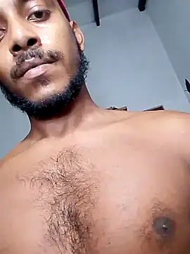 Snapshot of Lankabee chatting on 11/14/25, 12:42 Lankabee online show from 11/14/25, 12:42