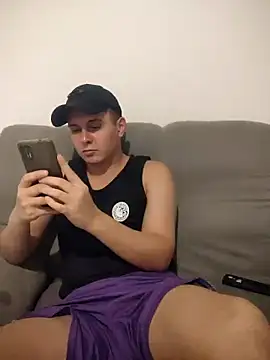 Snapshot of caiogostoso chatting on 02/11/25, 11:12 caiogostoso online show from 02/11/25, 11:12