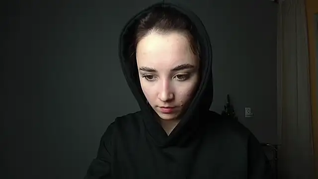 Eva Gloryy online show from 02/04/25, 09:31