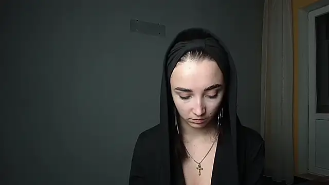 Eva Gloryy online show from 02/13/25, 11:47