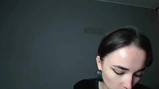 Snapshot of Eva_Gloryy chatting on 04/29/26, 05:30 Eva Gloryy online show from 04/29/26, 05:30