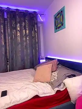 Snapshot of HotLivv69 chatting on 10/06/25, 08:50 HotLivv69 online show from 10/06/25, 08:50