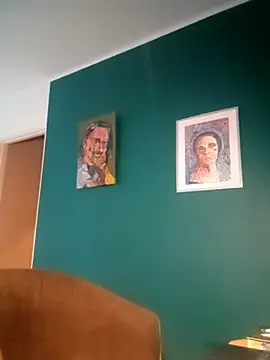 Snapshot of bobbuilder77pl chatting on 02/18/25, 03:32 bobbuilder77pl online show from 02/18/25, 03:32