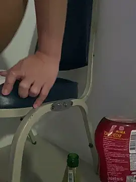 Snapshot of chanentino2 chatting on 01/22/25, 09:21 chanentino2 online show from 01/22/25, 09:21