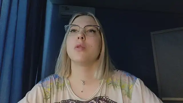 HotBrandyX online show from 11/10/25, 07:51