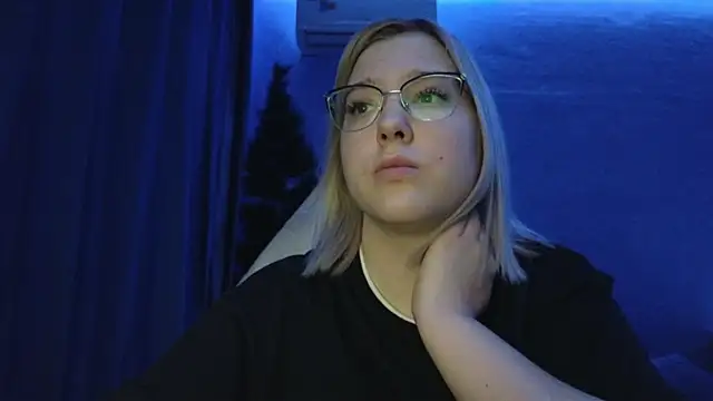 HotBrandyX online show from 12/15/25, 10:52