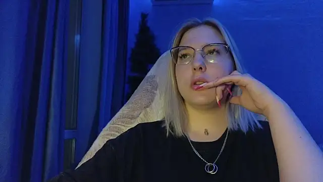 HotBrandyX online show from 01/09/26, 01:58