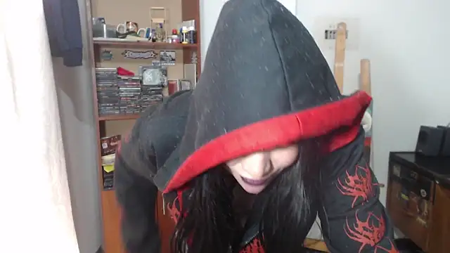 Snapshot of sharonnleon chatting on 02/21/25, 02:27 sharonnleon online show from 02/21/25, 02:27