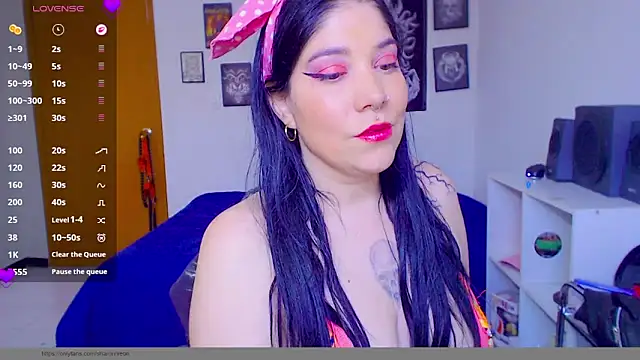 Snapshot of sharonnleon chatting on 03/13/26, 10:27 sharonnleon online show from 03/13/26, 10:27