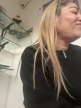 Snapshot of viktoria_davis_ chatting on 02/22/26, 09:46 viktoria davis online show from 02/22/26, 09:46