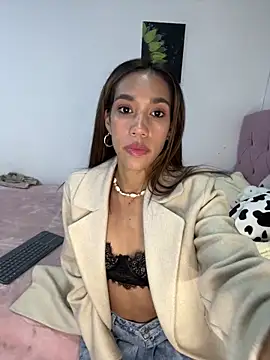 zoe storm online show from 01/30/25, 10:41