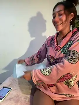 zoe storm online show from 03/18/25, 10:58