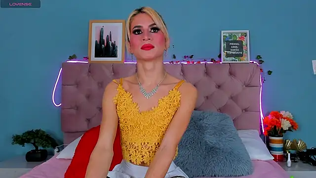 Samantha Rolon online show from 01/19/25, 02:04