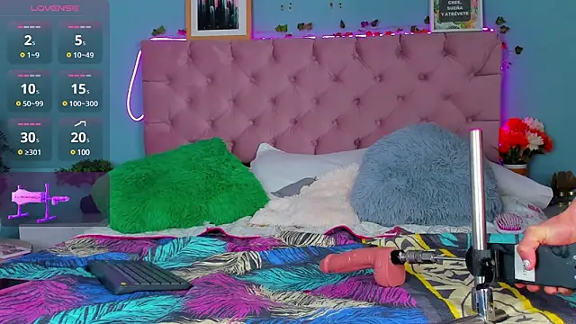 Samantha Rolon online show from 01/25/25, 06:23