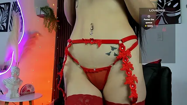 Snapshot of Georgina_caruso chatting on 01/23/25, 12:30 Georgina caruso online show from 01/23/25, 12:30